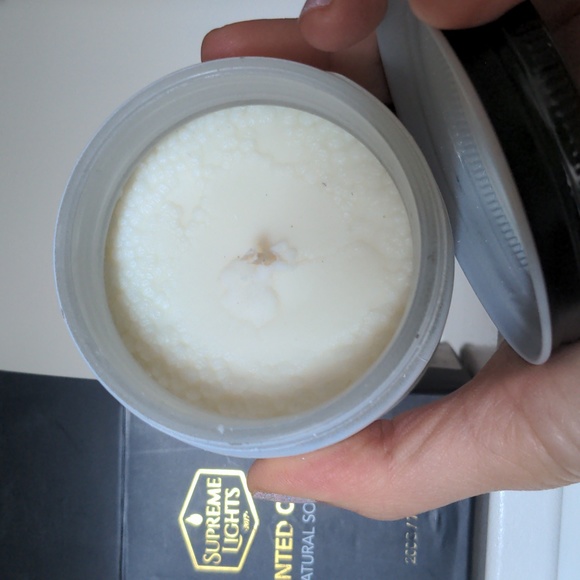 Supreme Lights Scented Candle - Picture 3 of 6